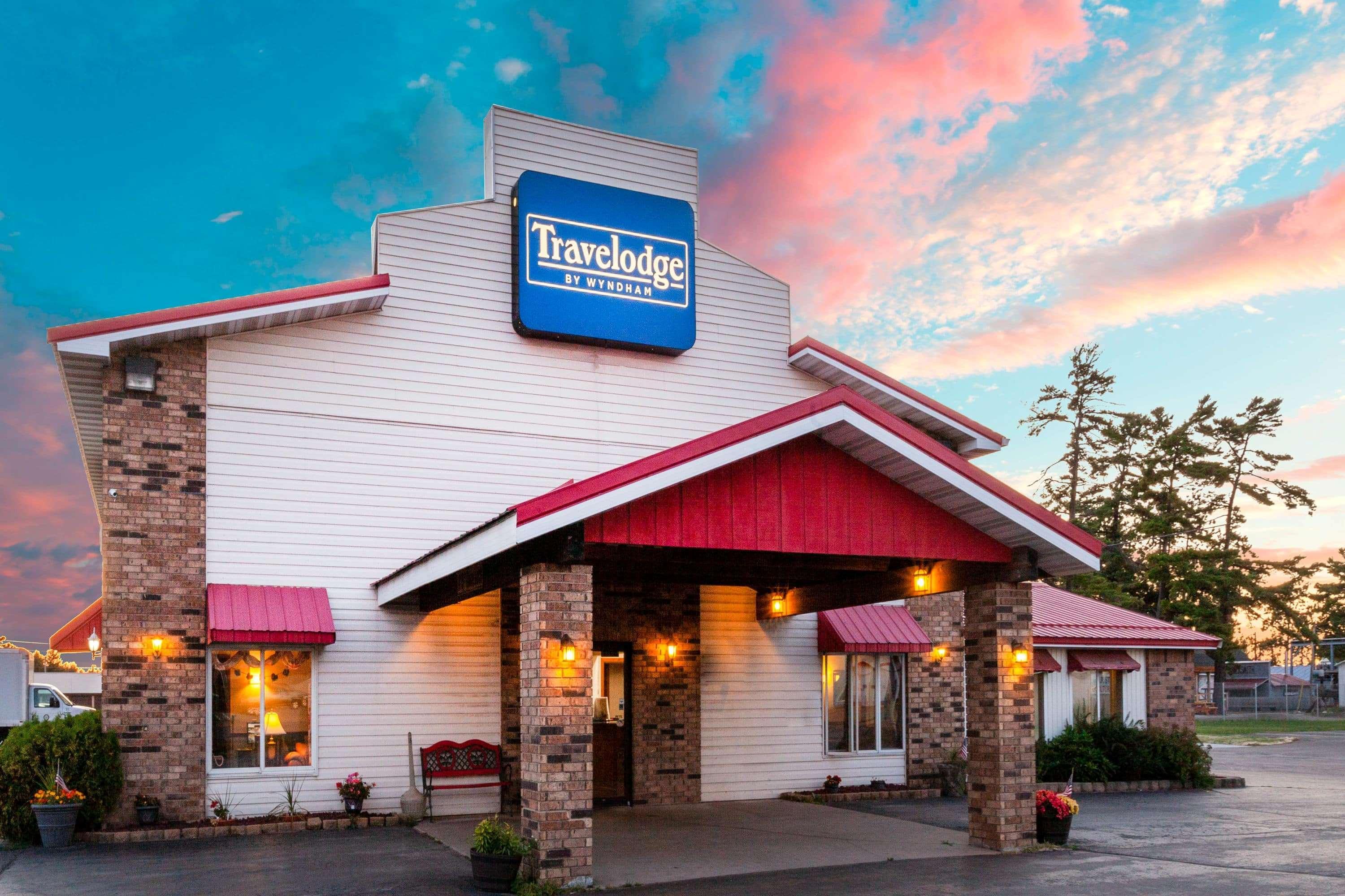 Travelodge By Wyndham Escanaba Exterior foto